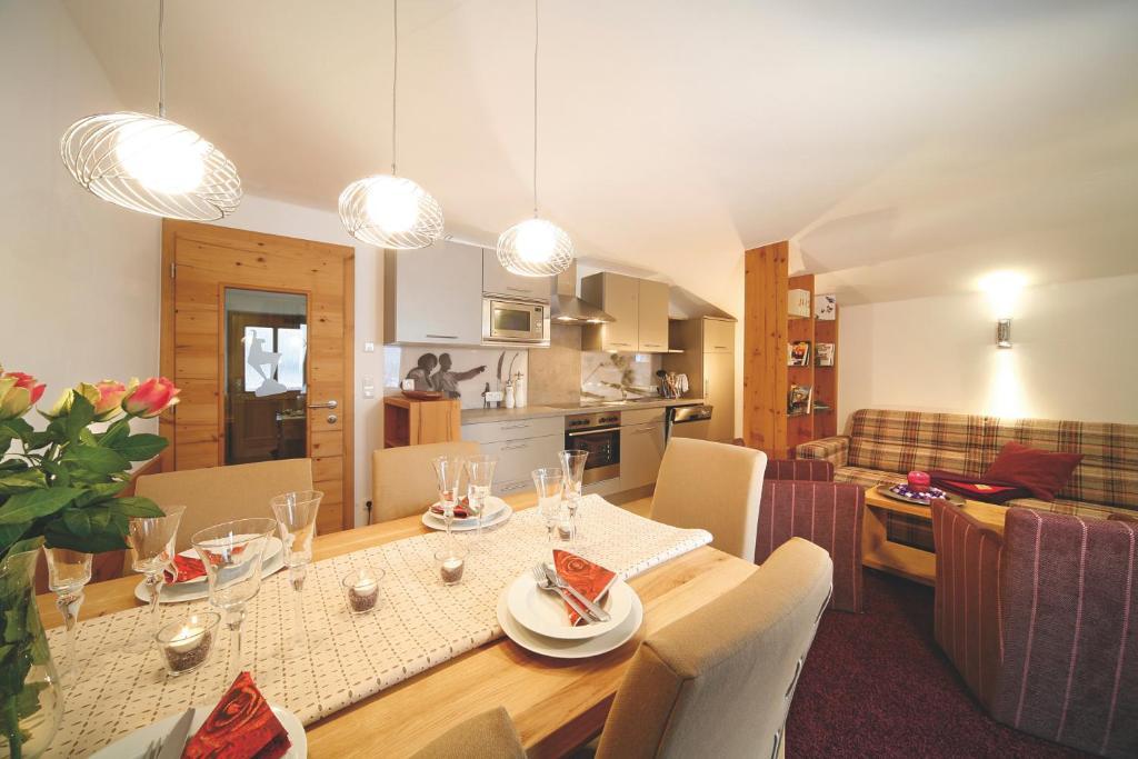 Apartment Haus Schatz كيتزبوهيل الغرفة الصورة